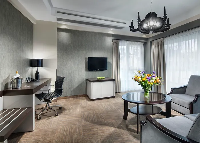 Hotel Arkon Park Gdansk- Destigo